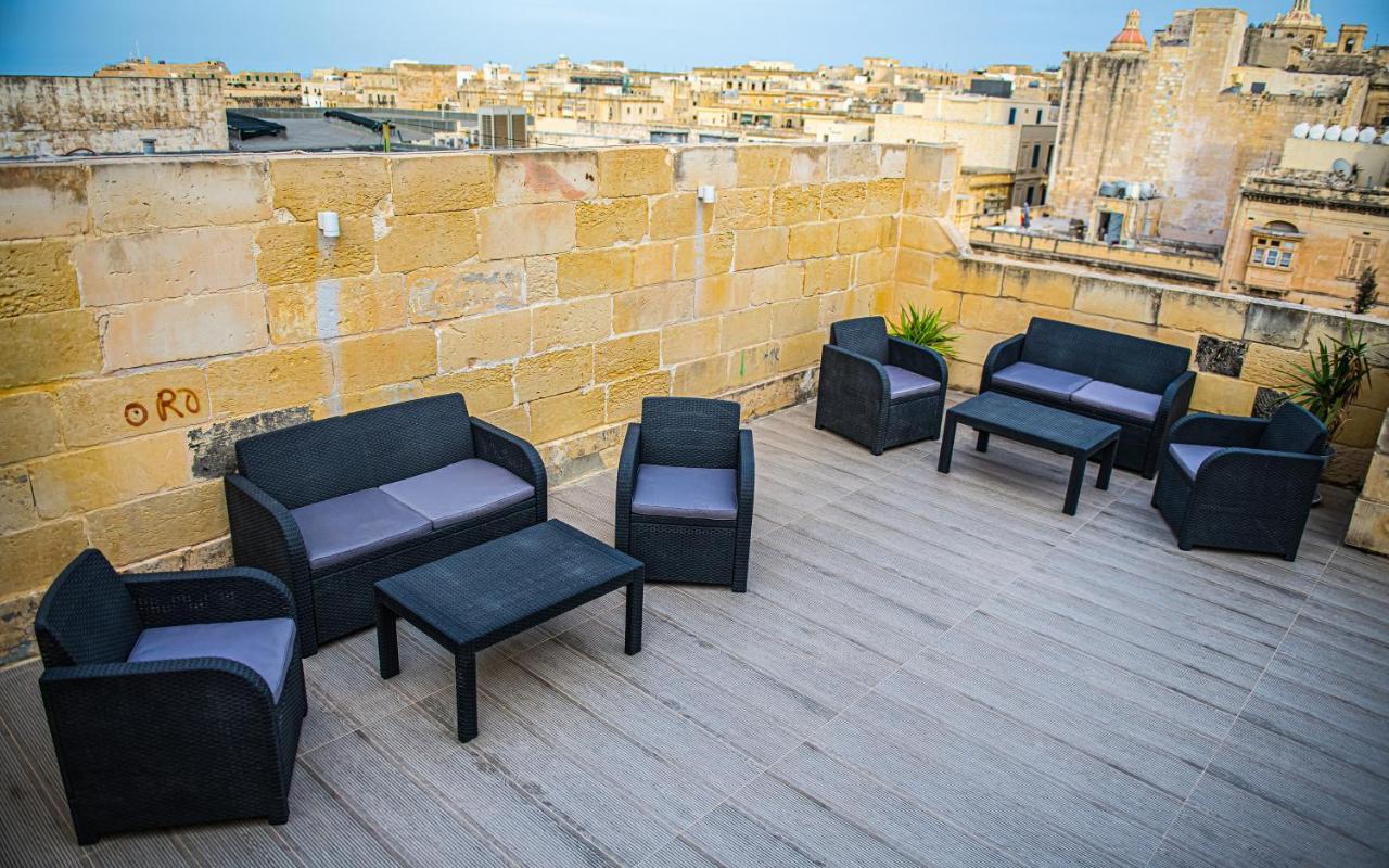 Moon Stone Lägenhet Valletta Exteriör bild